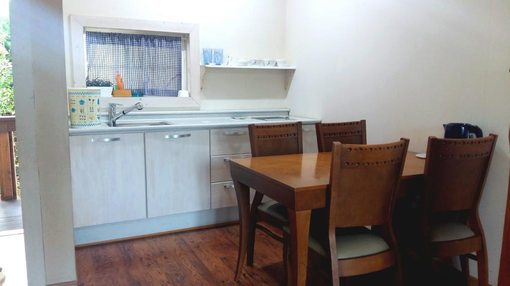Namu Hyanggi Pension Jeju Zimmer foto